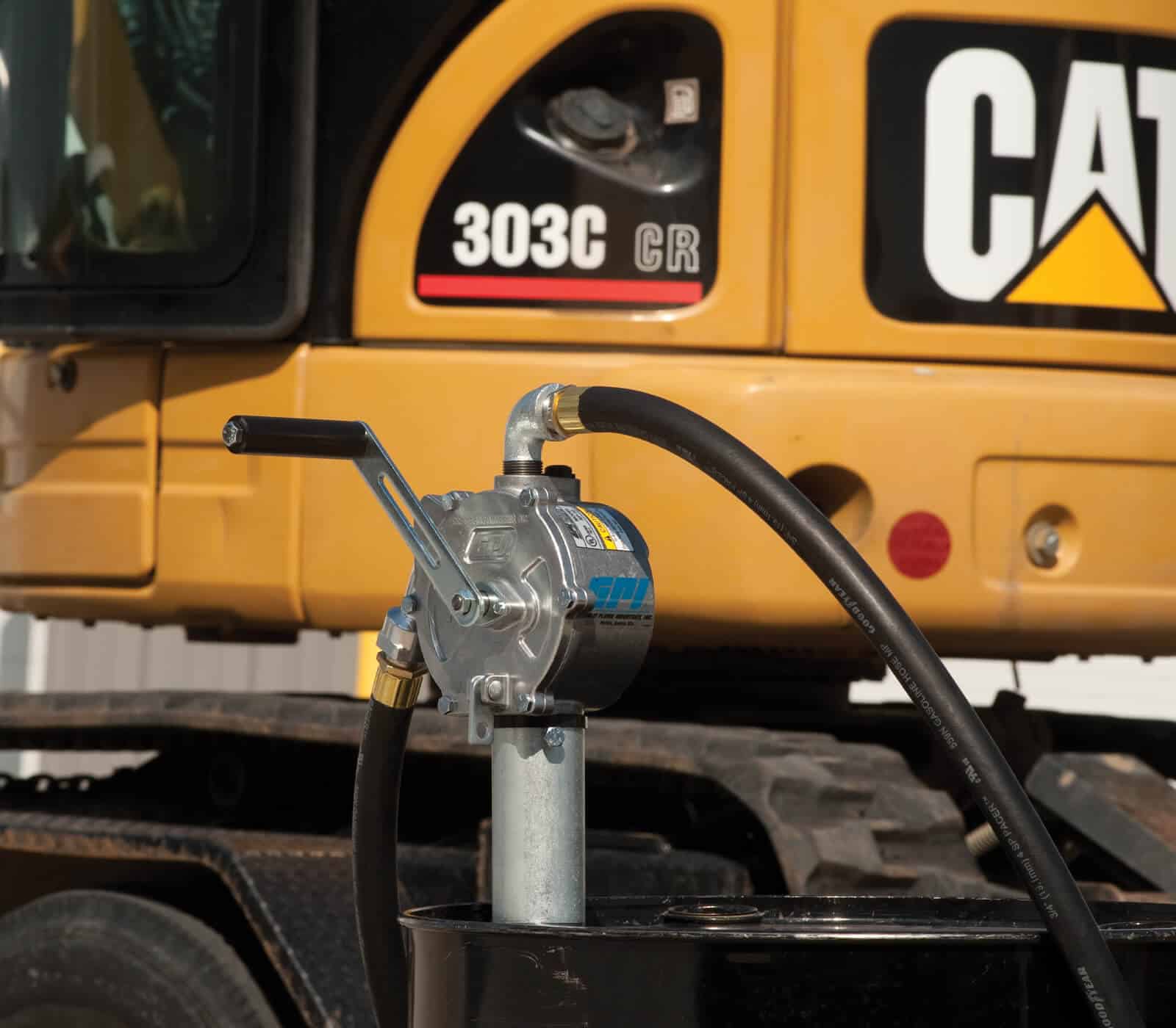 GPI® 10 Gallon per 100 Revolutions Rotary Action Fluid Transfer Hand